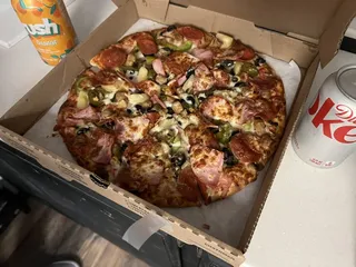 Mike's NY Giant Pizza