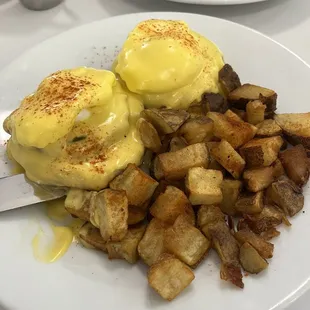 Crab Cake Eggs Benedict