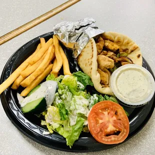 The Pepper Plate: chicken, fries and side salad