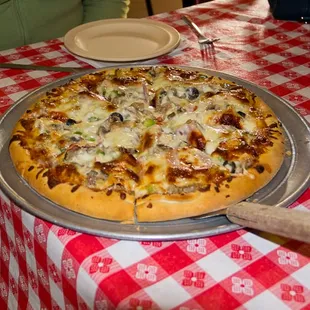 The "House Supreme" - awesome pizza!