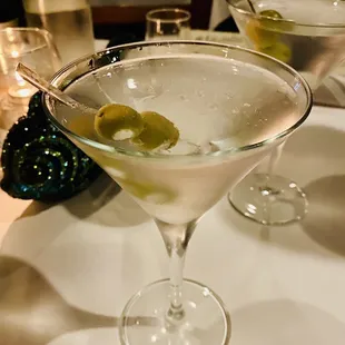 2 Gray Goose Martinis shaken not stirred. Hand stuffed blue cheese olives. Superb.