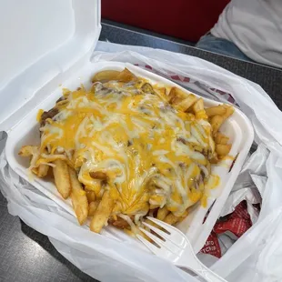 Chili cheese fries