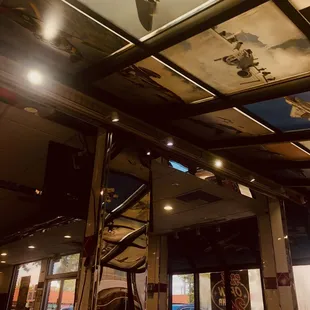 Cool airplane aesthetics!