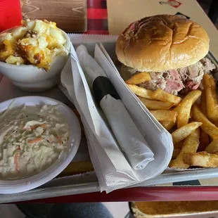Pulled Pork Sandwich, Mac n Mac &amp; Cheese, crispy fries