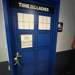 I&apos;m not even a Doctor Who fan and I love this.