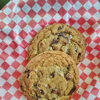 Chocolate Chip Cookie