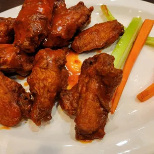 food, bbq chicken, fried chicken, chicken, bbq wings, chicken wings, chicken wings and fried chicken, fried chicken wings, poultry