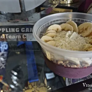 The Ollie Bowl is a little off the normal road in the States... but, we wouldn&apos;t be an authentic Brazilian acai shop without boasting a powd