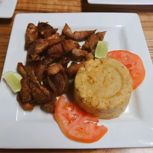 Carne Frita Mofongo