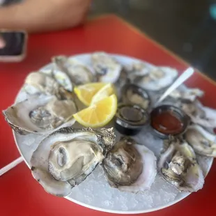 A dozen oysters