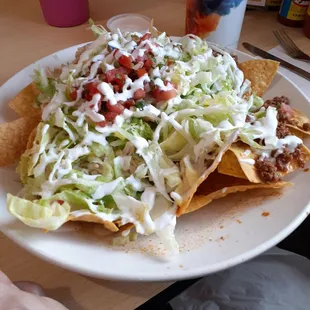 Nachos with beef and chicken
