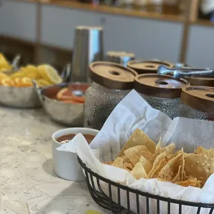 Gratis chips and salsa