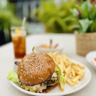 Miracle mile burger