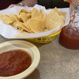 Salsa and chips