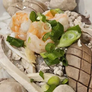 ramen and noodles, food