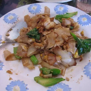 Pad See Ewe (chicken, Pork, Or Beef)