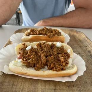 Chili dogs