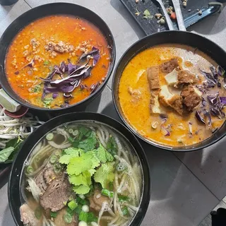 LAO STYLE BEEF PHO