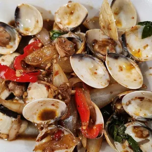 So tiny clams, mostly shells not worth $16