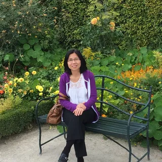 Marie V.