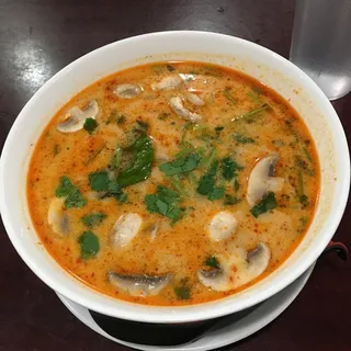 Tom Kha