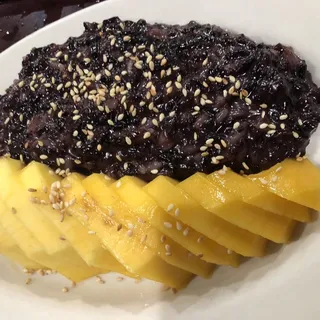 Sweet Sticky Rice With Mango