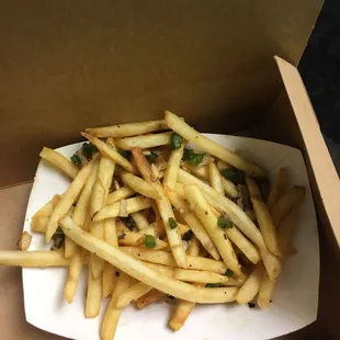 Spicy garlic fries.... total fail. Not was I was expecting. Don't order these. No flavor.