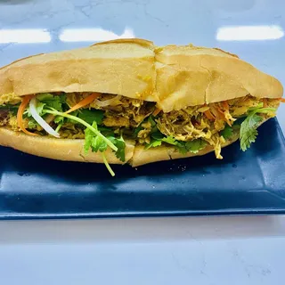 Sandwich with Lemongrass Chicken