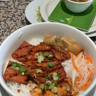 Combination noodle bowl