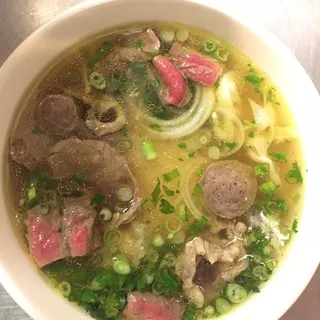 E14. Vietnamese Beef Noodle Soup