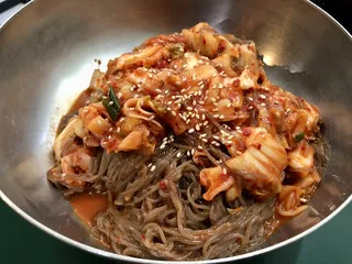 Dal Paeng Yi Korean Noodles & Snacks