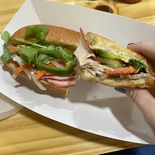 B4. Banh Mi Ba Roi