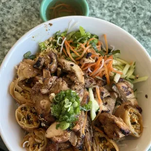 Vermicelli bowl chicken