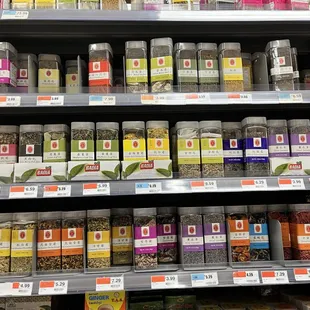 Bunches of teas in ginormous sizes :)