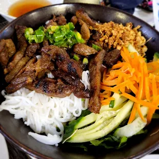 Grilled Pork Stir Fry Noodle