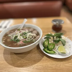 Beef pho combo w side