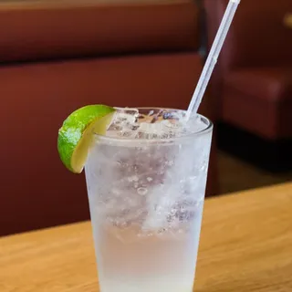 Fresh Sparkling Limeade