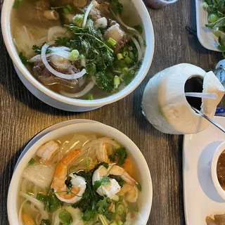 13. Pho Tom