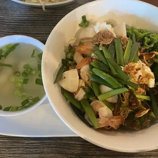 24. Hu Tieu Hai Vi