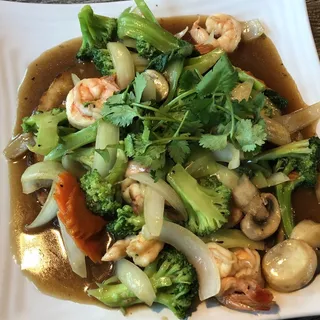 47. Pho Ap Chao Hai Vi
