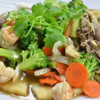 48. Pho Ap Chao Thap Cam