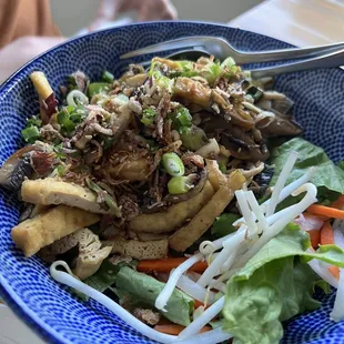 25. Vegan Noodle