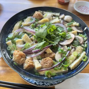 Vegan pho. It says vegetarian, but it is vegan. I asked.