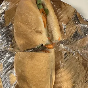 a sandwich cut in half