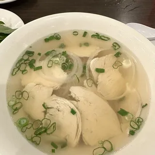 32 oz. Chicken Pho Noodle Soup