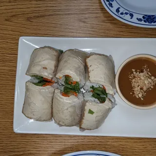 A6. Vegetarian Spring Rolls