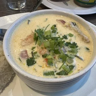 62. Shrimp in Coconut Sauce with Rice