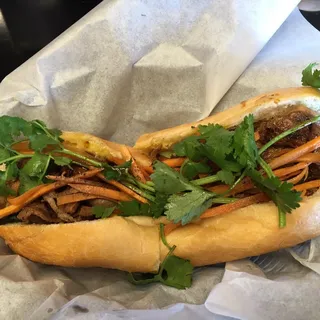 B2. Grilled Pork Banh Mi