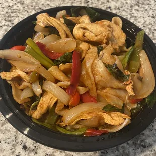 Drunken noodles to-go