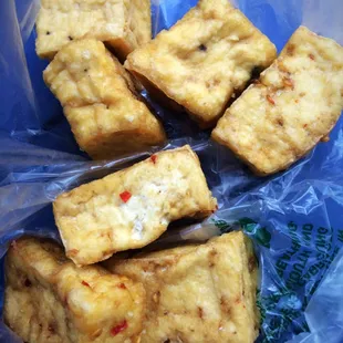 Yummy Onion Tofu &amp; Lemongrass Tofu; 7 pcs for $1.00!